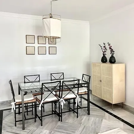 Dama De Noche Apartment Marbella